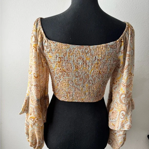 Style Rack Ruched Top - Picture 9 of 12